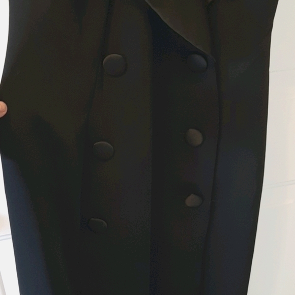 Stunning Plunging Backless Black Halter Gown - Picture 4 of 16